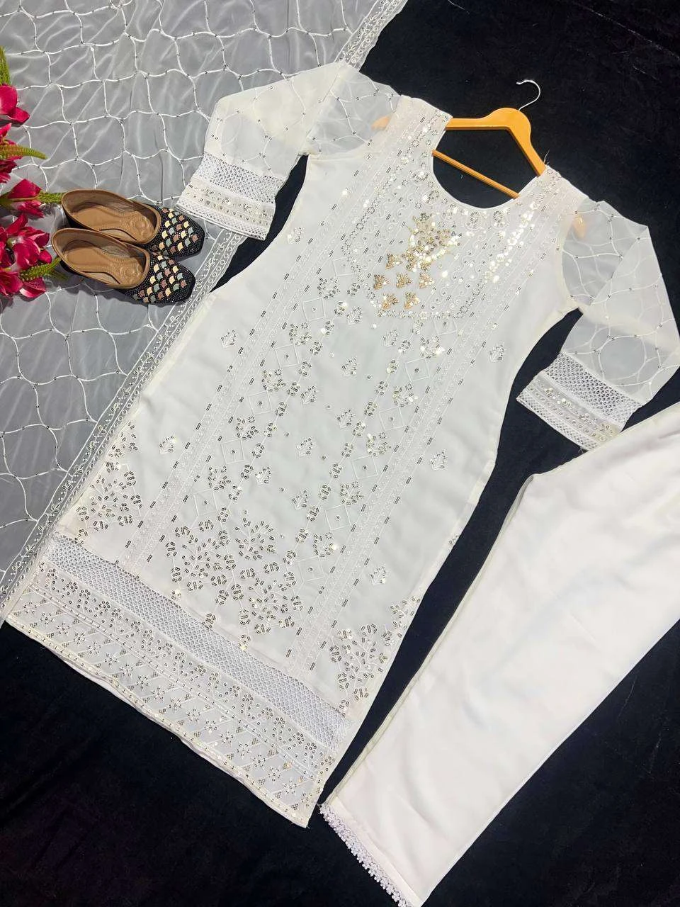 Vardan Ethnic Md 3006 Fox Georgette Wholesale Pakistani Readymade Salwar Suit — Wholesale Salwar Suits, MPA wholesale from Surat - Gallery Image 3